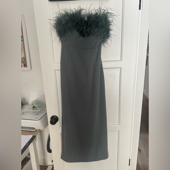 Juliene Strapless Feather Bodice Crepe Cocktail Dress | House of CB - Picture 7 of 11